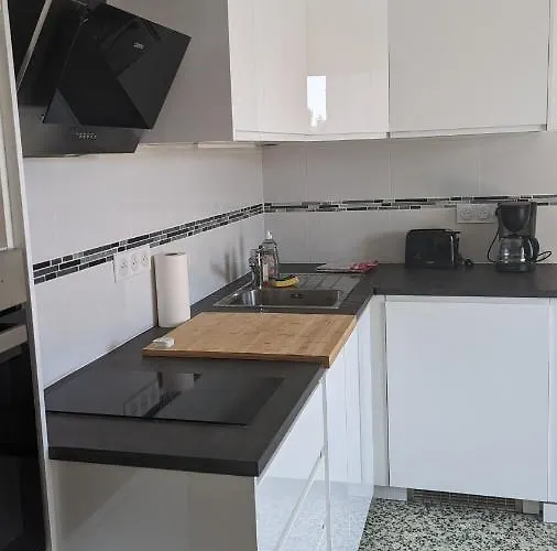 Apartamento Climatisé Avec Coin Nuit 150m De La *